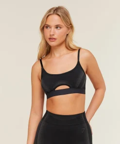 Charge Seamless Sports Bra