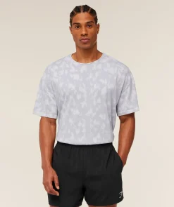 Distance Seamless T-Shirt