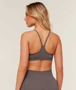 Everyday Seamless Racerback Sports Bra