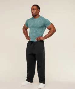 Geo Seamless T-Shirt