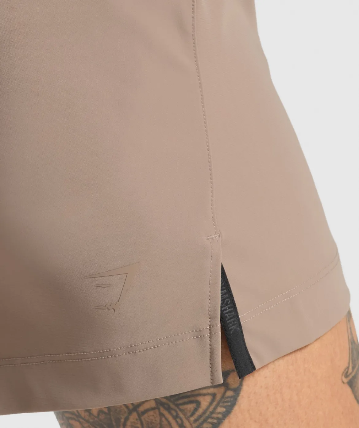 Hybrid 6" Shorts