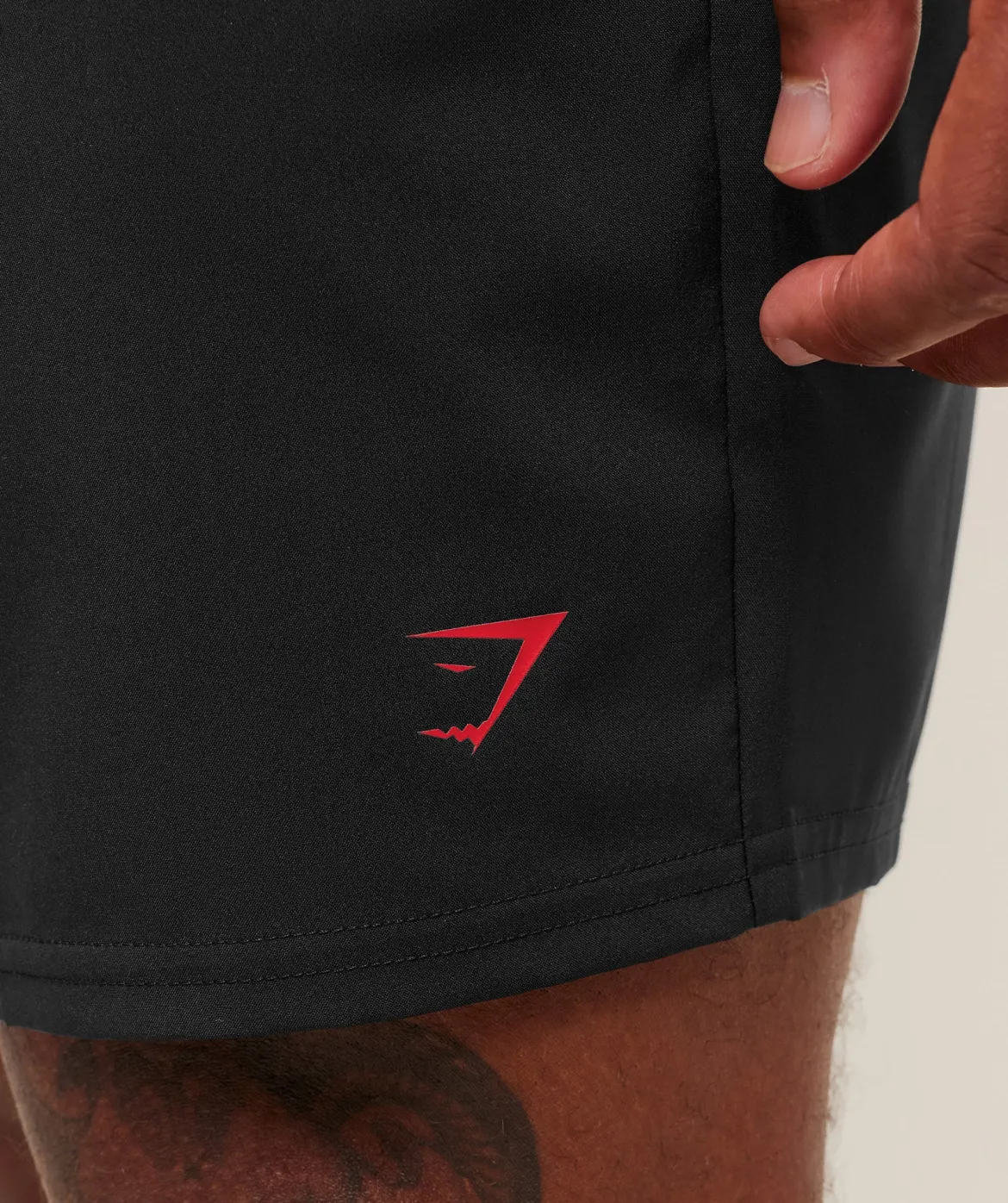 Hybrid Graphic 7" Shorts
