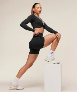 Lifting Dipped Waistband Shorts
