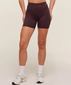 Lifting Dipped Waistband Shorts