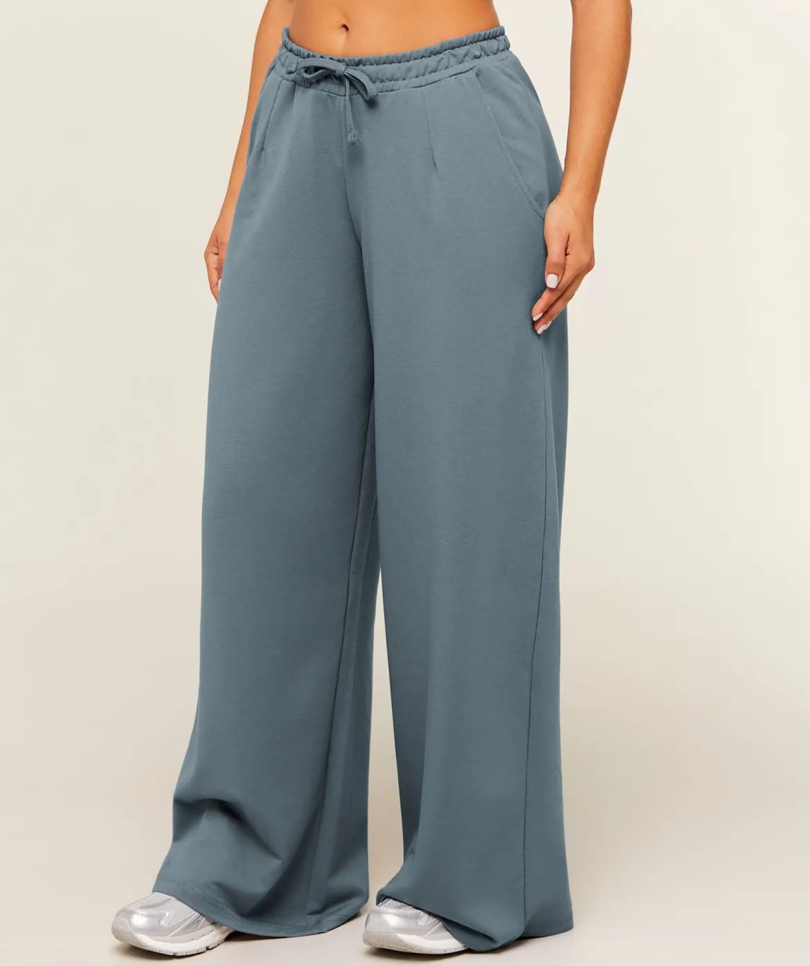 Lightweight Wide Leg Pant Short