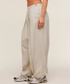Weekend Lifestyle Parachute Pants