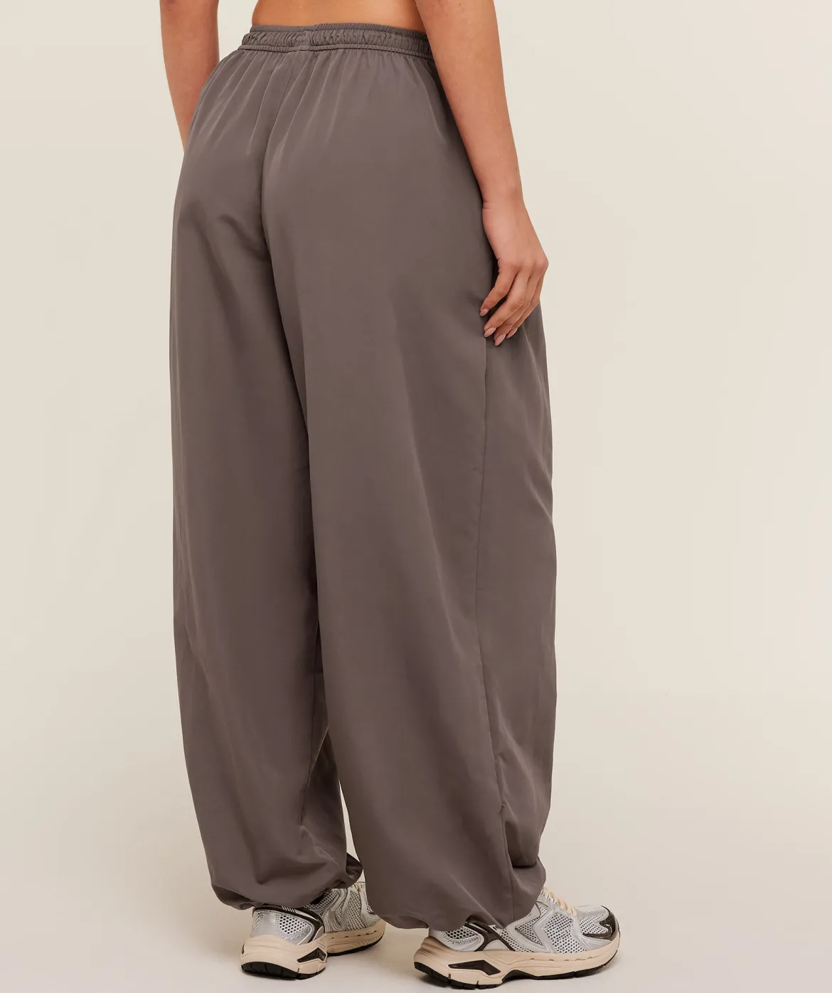Weekend Lifestyle Parachute Pants